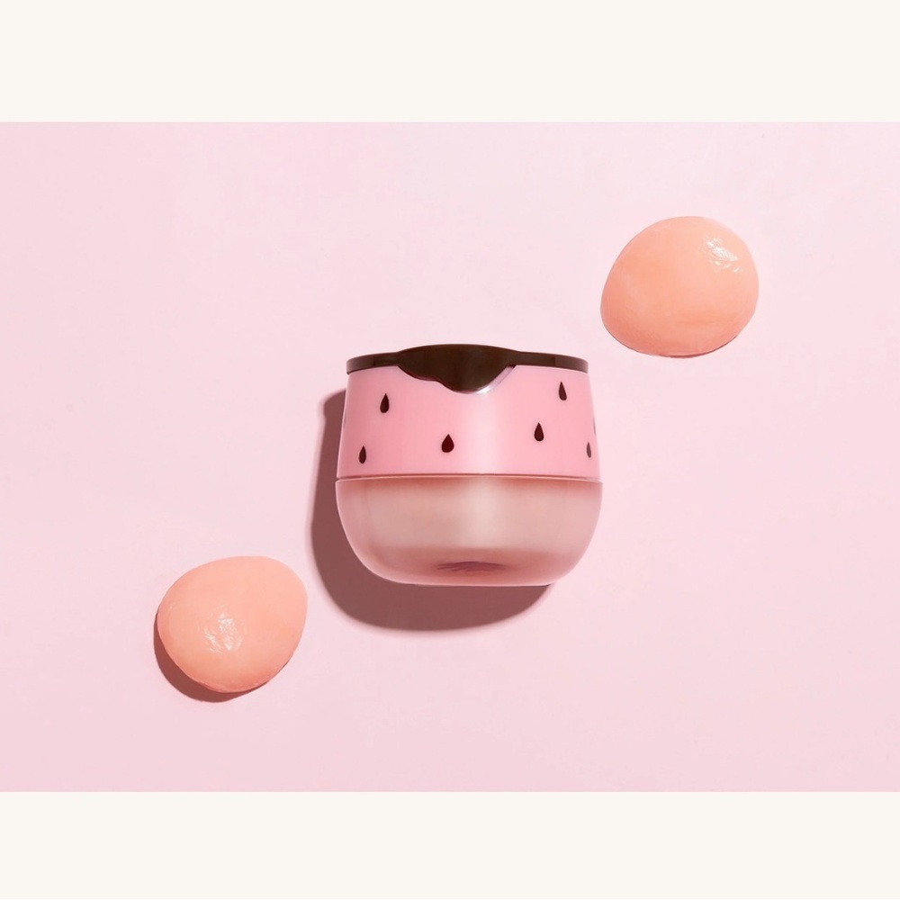Bee balm strawberry lip balm+mini honey comb applied